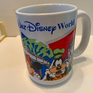 Walt Disney World Mug Mickey, Minnie, Donald, Daisy, Goofy, Pluto MGM Studios